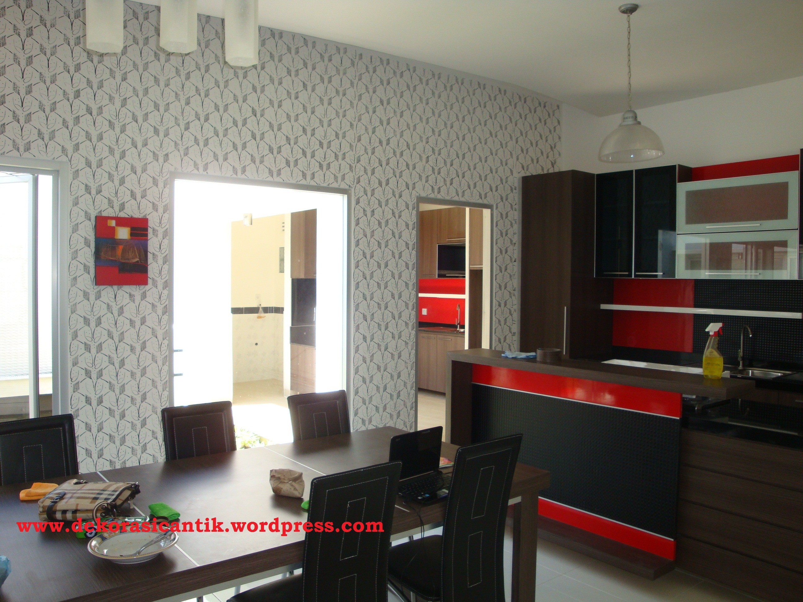 Dekorasi ruangan dapur, dapur dengan wall printing, kreasi dekorasi 